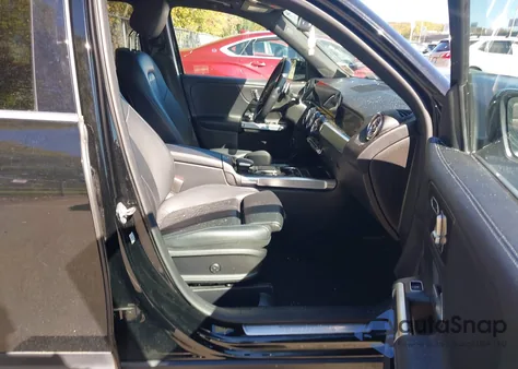 2021 Mercedes-Benz Glb 250 4Matic z USA, uszkodzony, nr VIN W1N4M4HB2MW107467